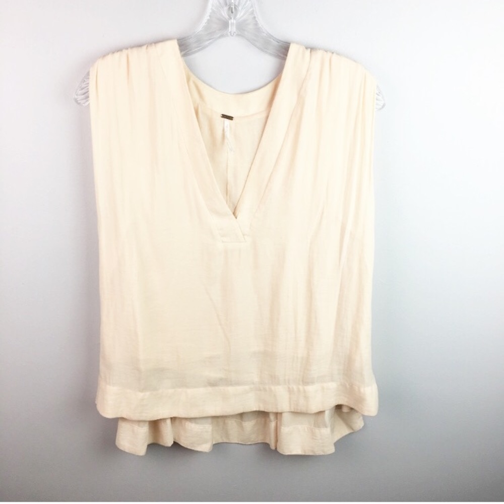 Free People flowy v-neck tank top peach size small